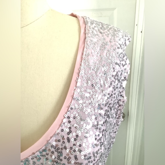 White House Black market 2 ps sweater set . - Picture 16 of 16